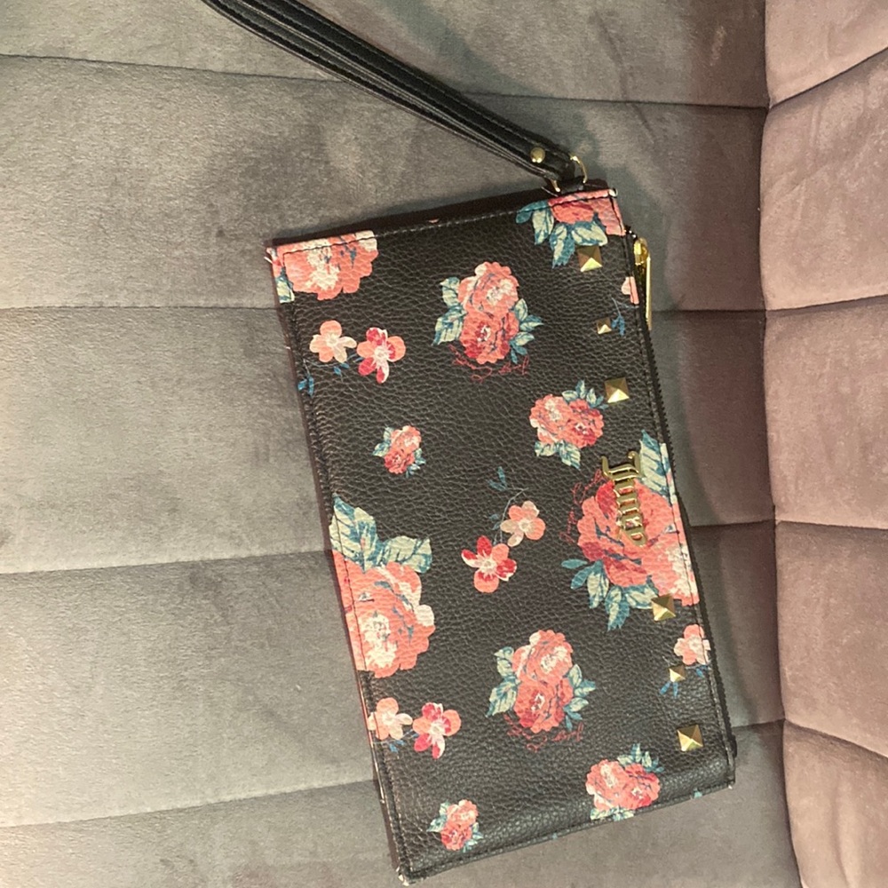 Juicy Couture Wristlet